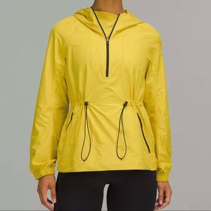 NWT: Lululemon Cinch Waist Water Resistant Light Jacket, Size 2, Running Jacket